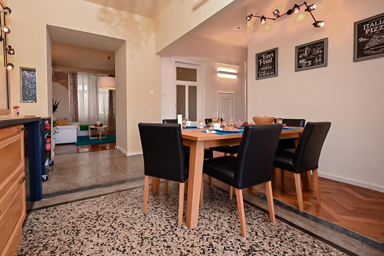 '2R' City Center Holidays And Workstays Rijeka Exterior foto