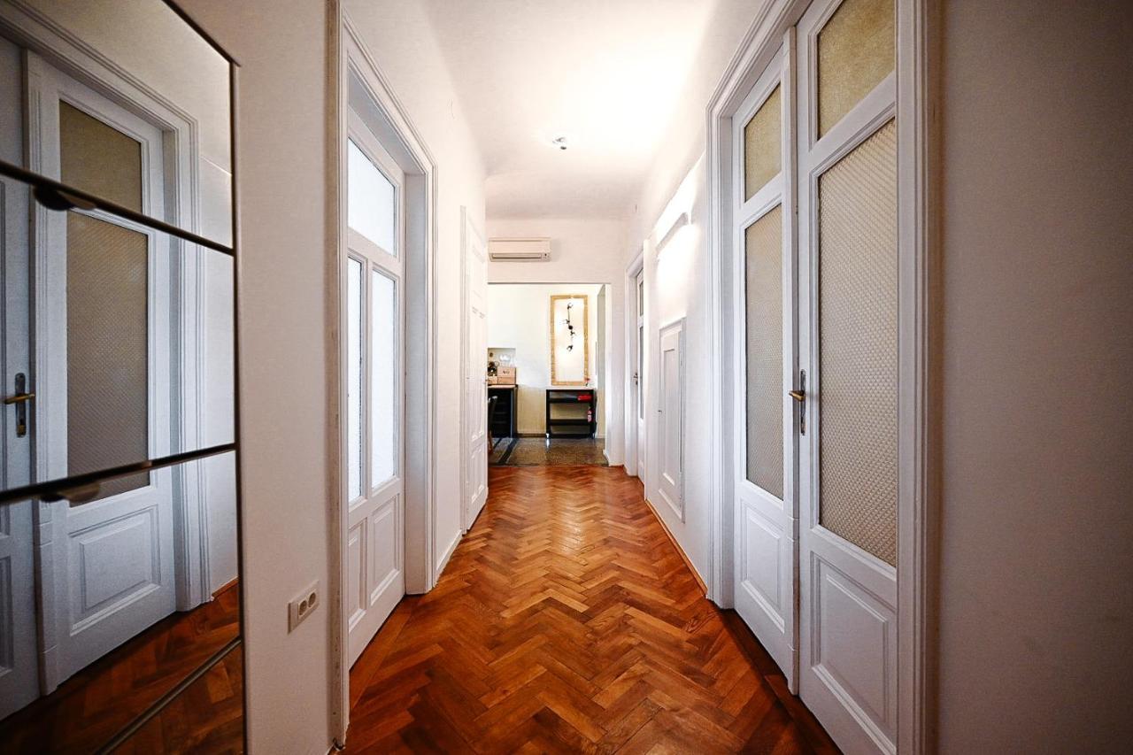 '2R' City Center Holidays And Workstays Rijeka Exterior foto